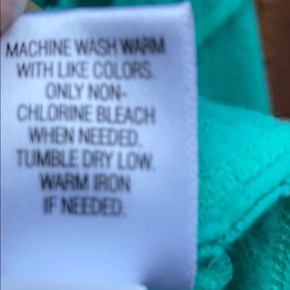 Lightweight halter top - Picture 5 of 5